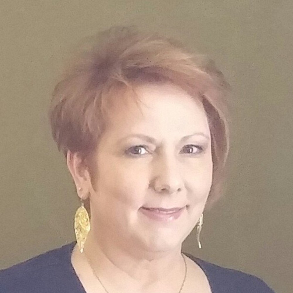 Meet your Posher, Leslie